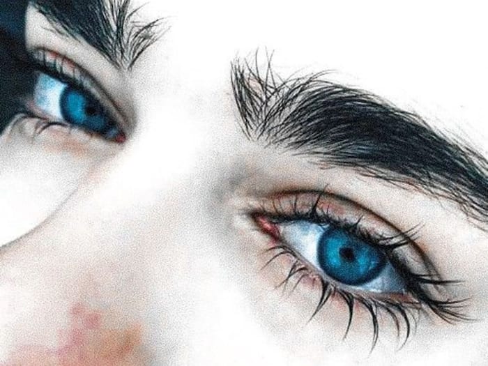 Blue Eyes people shares same Ancestor in history in hindi