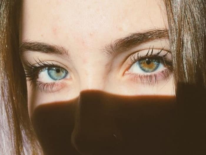 Blue Eyes people shares same Ancestor in history in hindi