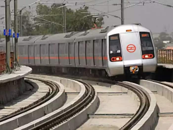 Delhi metro