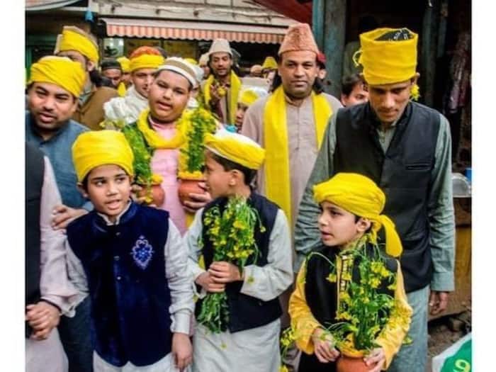Nizamuddin Auliya Dargah Basant Panchami