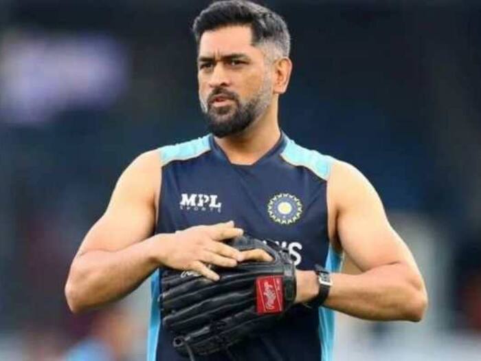 Aakash Chopra Explains Why MS Dhoni Will Never Be India   s Head Coach