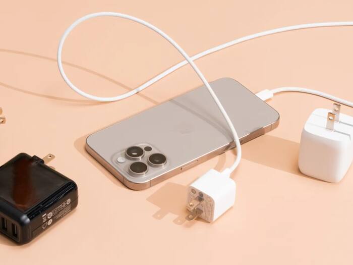 Reasons phone chargers come in black and white