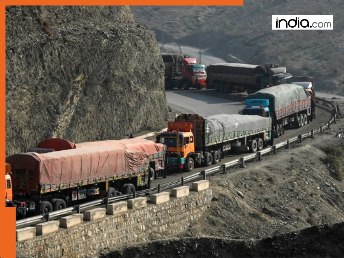 Pakistan bleeds as its trade standoff with Afghanistan triggers industry collapse