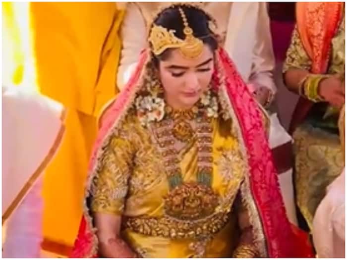 Who IS Indresh Upadhyay Wife