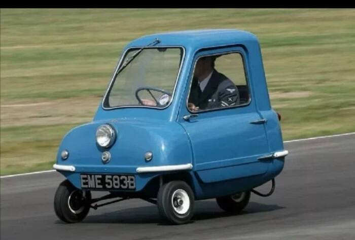 World   s smallest car
