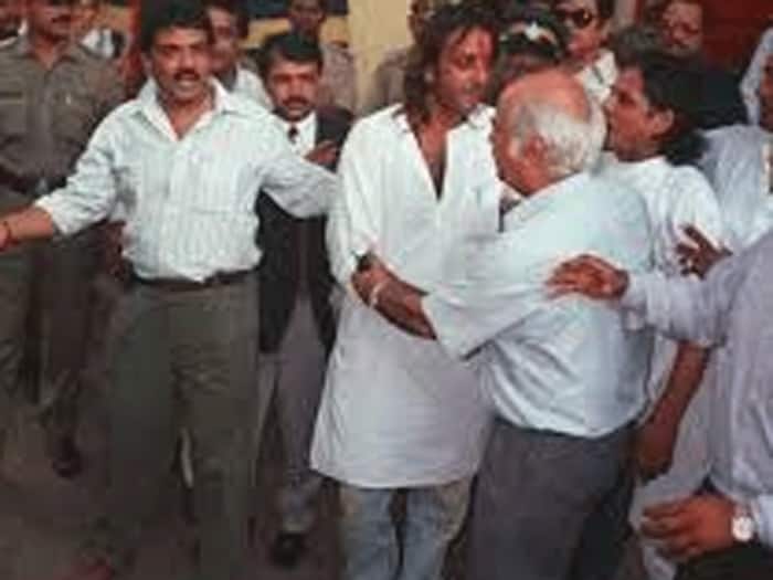 Sanjay dutt mumbai blast