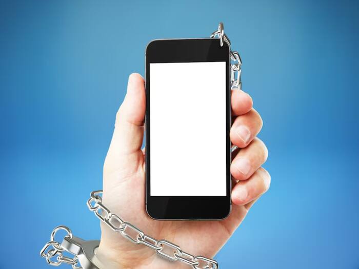 Smartphone restriction for Rajasthan women