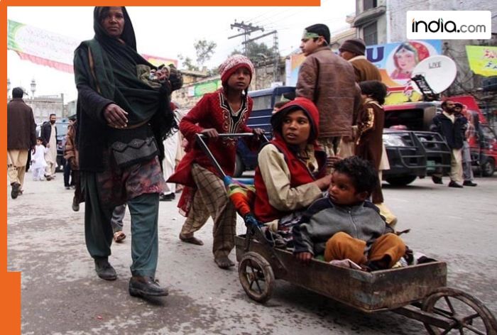 Bankrupt Pakistan faces global SHAME as this Muslim country deports 56000 Pakistani due to..., FIA chief says, '66154 passengers...'