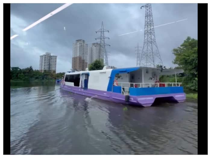 Kesi Dikhti Hai Bharat Ki Water Metro