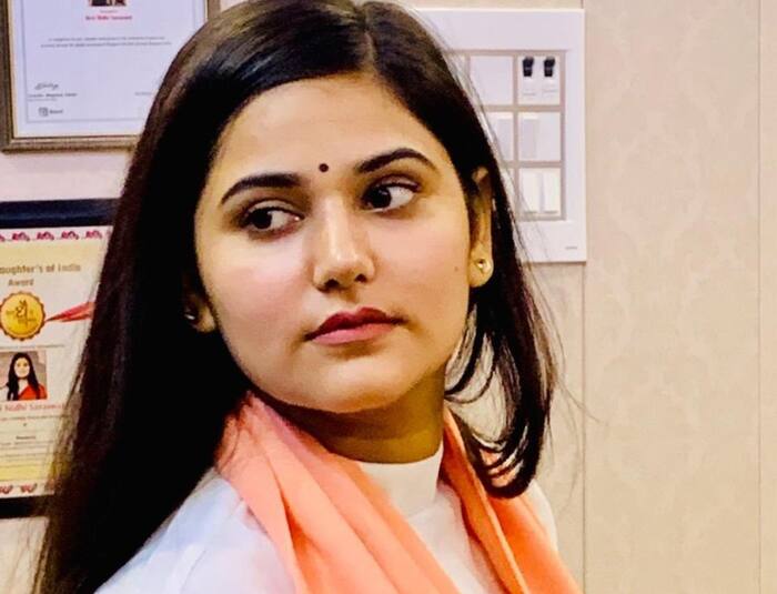 Woman narrator marriage news