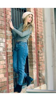 Modern Style Women’s Denim Jeans