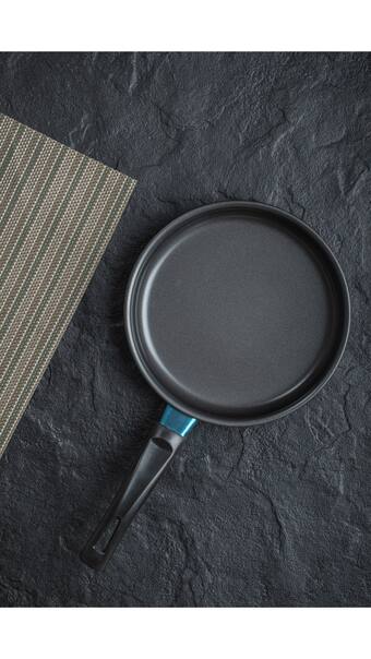 Multipurpose Fry Pan for Omelette, Roti & Frying
