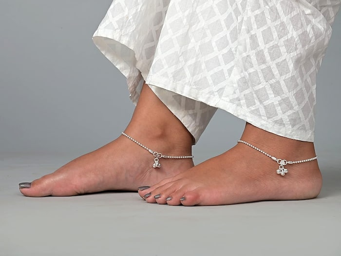 Chandi ki payal kaise saaf karen