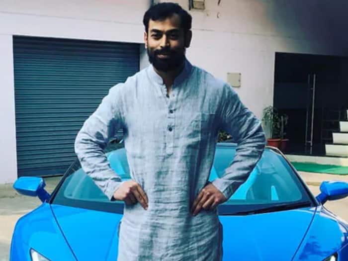 Prateek Yadav Lamborghini car