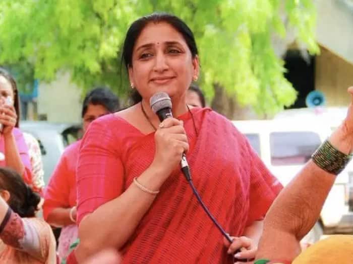 Sunetra Pawar profile