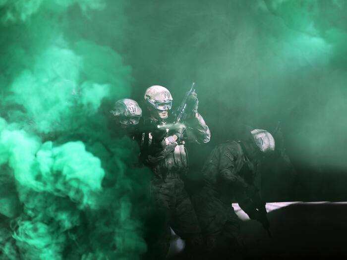 US Attack On Caracas Breaking News