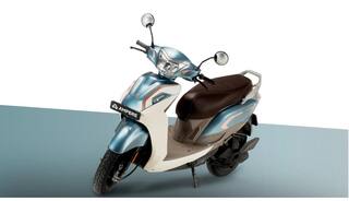 Ampere Introduces Magnus G Max Electric Scooter Priced at Rs… Ampere Introduces Magnus G Max Electric Scooter Priced at Rs…