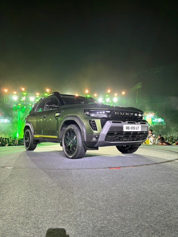 What&rsquo;s New in the New Renault Duster: From New Architecture to Hybrid Power