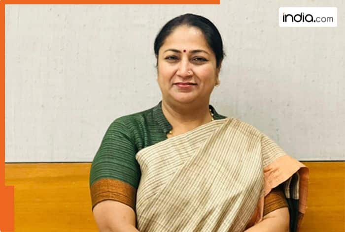 Delhi govt. takes big step to help poor, raises ration card income limit to Rs 1.2 lakh, over 1165965 applicants to benefit, know details