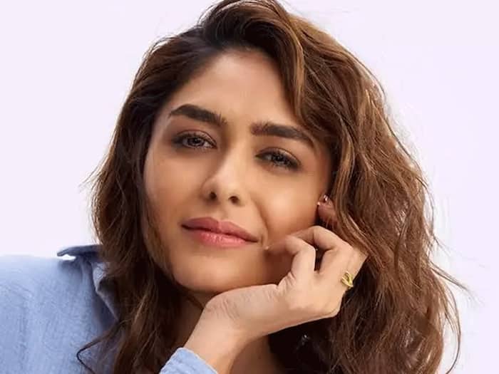 Mrunal thakur mulank