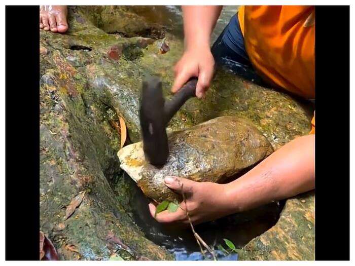 Pattar Se Nikla Sona