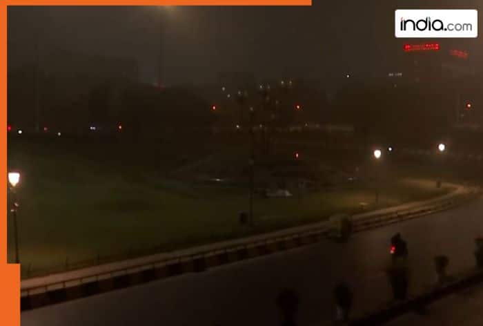 Delhi-NCR Air Quality update: Dense fog blankets Delhi, AQI stays in 'very poor' category on New Year's eve, Anand Vihar worst hit