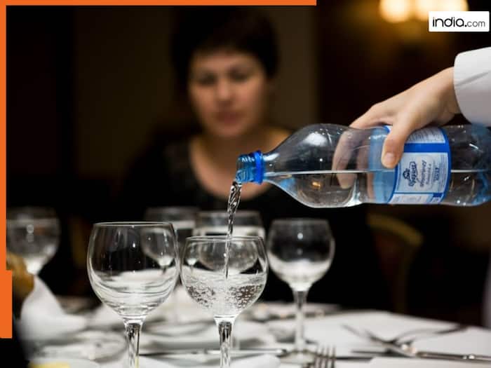 रेस्टोरेंट ने 20 रु की पानी की बोतल बेची 55 में, कोर्ट ने ठोका भारी जुर्माना