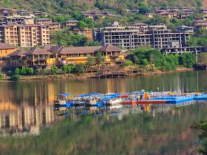 Winter travel destination