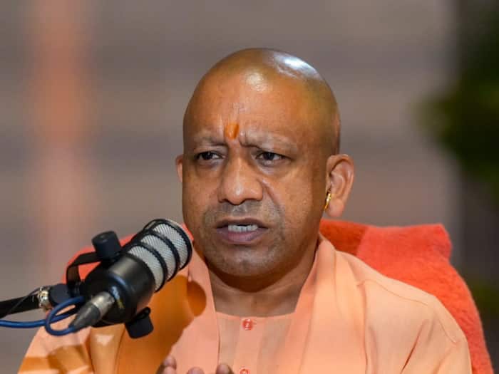 Yogi adityanath hair  bald reason