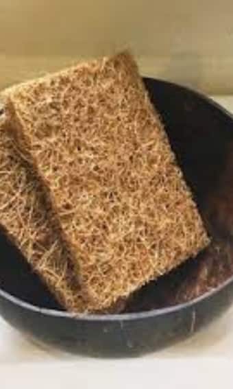 सूखे नारियल से कैसे बनाएं स्क्रबर?