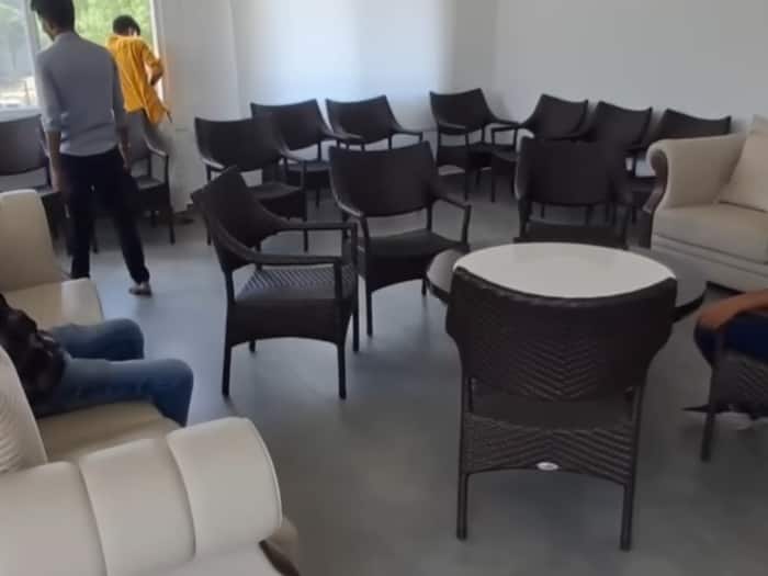 SP Chief Akhilesh Yadav house