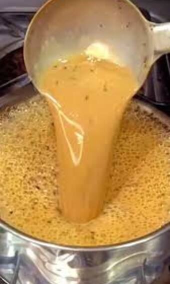 आपको भी चाय पीने के बाद होती है एसिडिटी, ऐसे में बनाना करें शुरू, कभी नहीं होगी समस्या