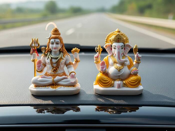 Car Dashboard Vastu  4