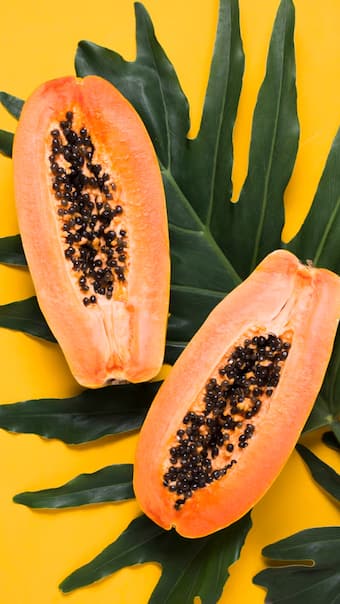 पपीता ही नहीं, इसके बीज और पत्ते भी हैं अमृत; जानें फायदे