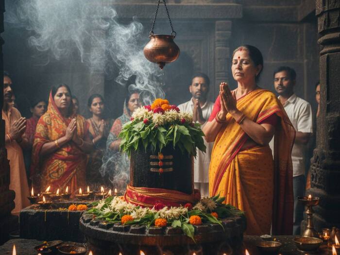 Shiv Mandir me tali  1
