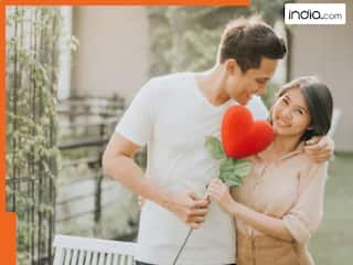 Valentines Day Wishes in Hindi: दिल की बात शायरी से कहो...पार्टनर पर लुटाओ इतना प्यार कि ये वैलेंटाइन्स डे बन जाए यादगार