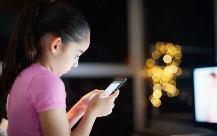 Tips to get rid of mobile addiction in children