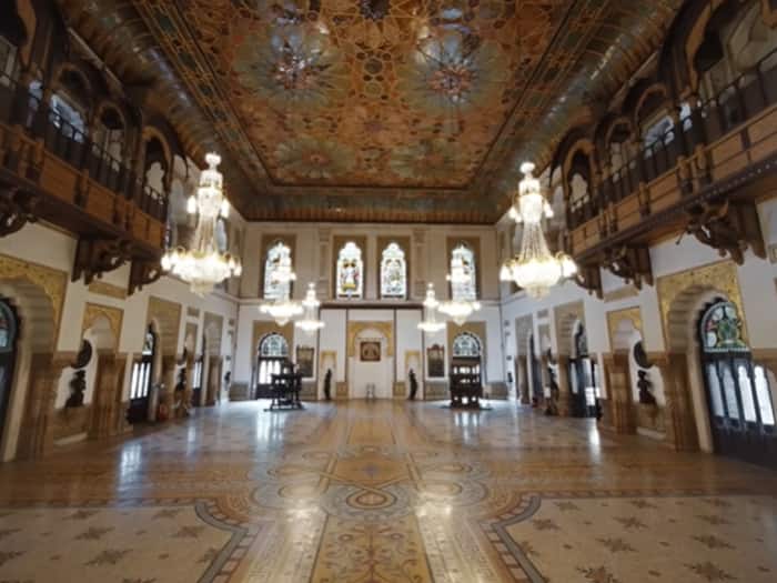 Laxmi vilas palace  2