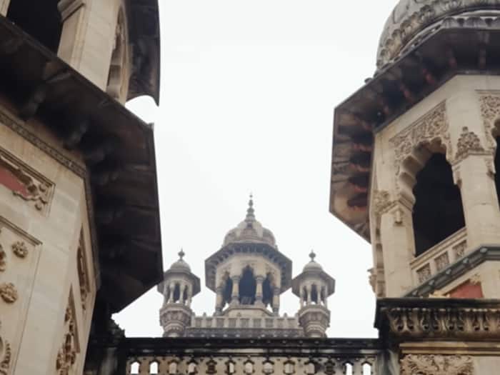 Laxmi vilas palace  5