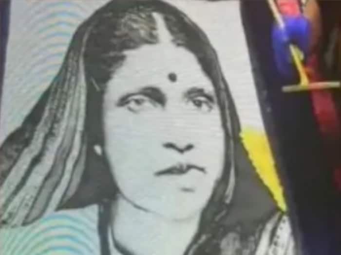 Luxury fashion India saree