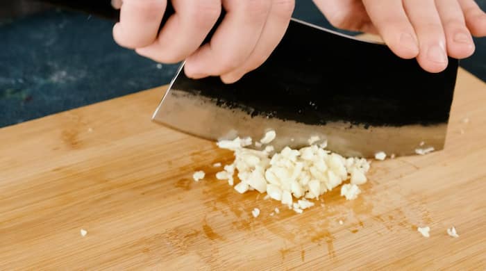 How to peel 1kg of garlic in minutes