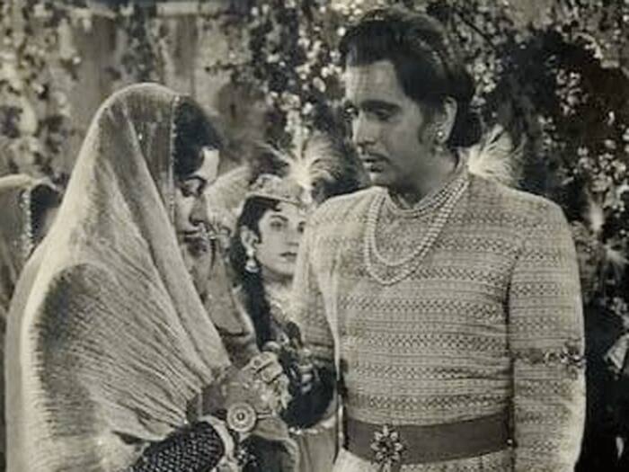 Mughal e azam budget and al