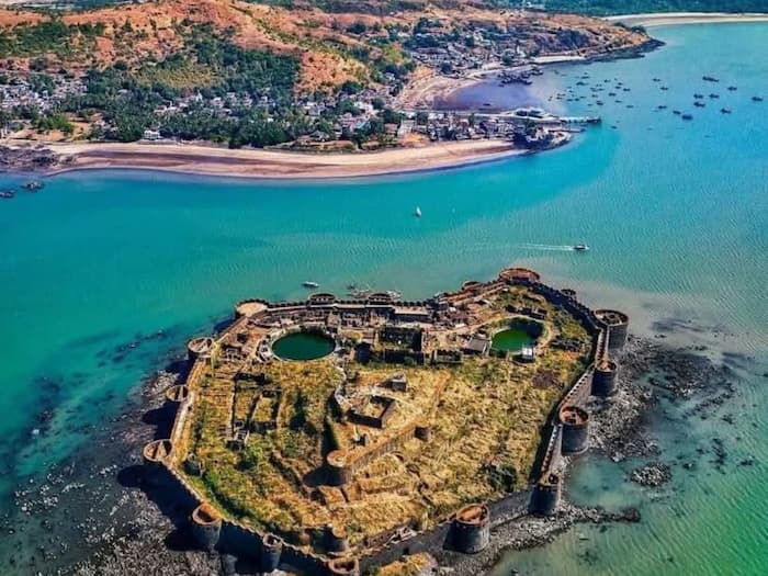 Mysterious fort news in hindi