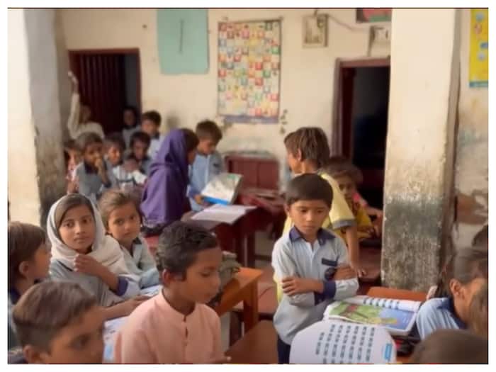 Inside View Of Pakistan Hindu School