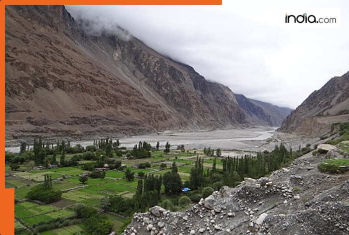 Do you know the last village on India-Pak border was part of Pakistan before 1971 war? Its name is...