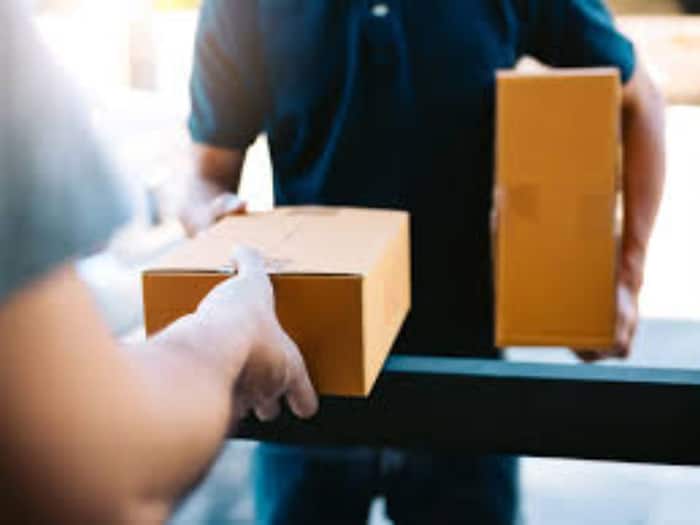 Parcel delivery scam
