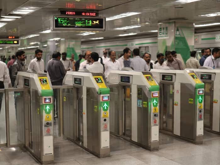 Metro card kaise kaam karta hai