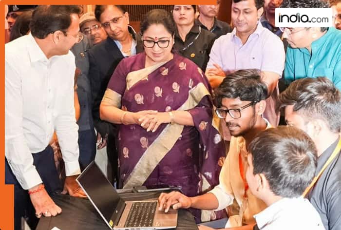 CM Rekha Gupta meets young innovators at ‘India Innovates 2026’ Hackathon, praises their ideas