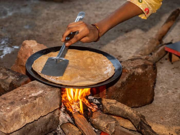 Chulha vs LPG gas cylinder