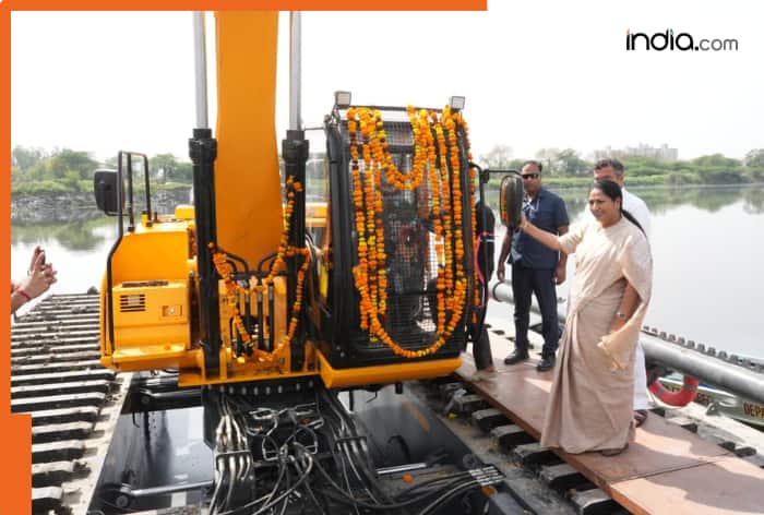 Big push to clean Yamuna: Delhi CM Rekha Gupta flags off special machines for Najafgarh drain